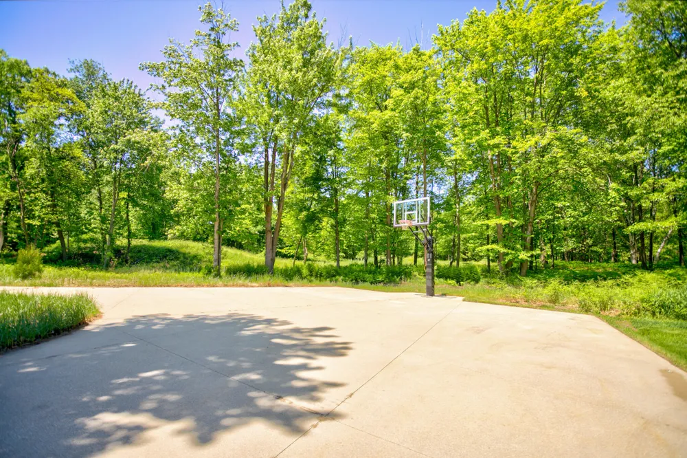6479 144th Avenue Holland, MI 49423