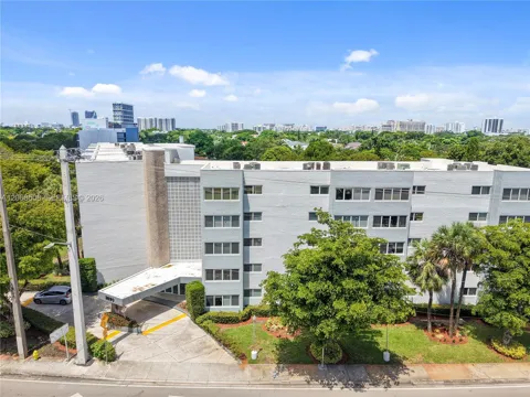 2690 SW 22nd Ave #301