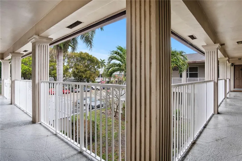2130 NE 42ND COURT #8 Lighthouse Point, FL 33064