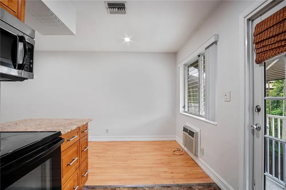 2130 NE 42ND COURT #8 Lighthouse Point, FL 33064