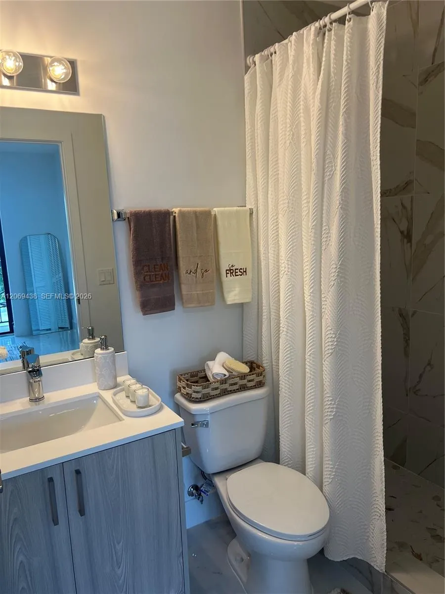 7462 W 4th Ave #108 Hialeah, FL 33014