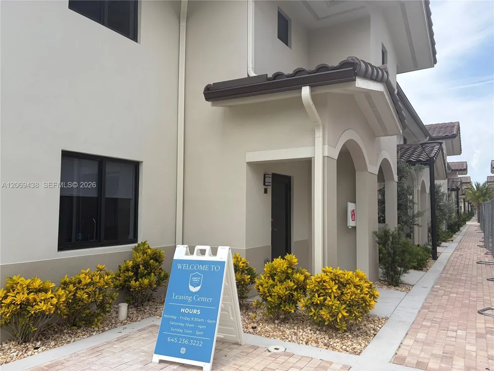 7462 W 4th Ave #108 Hialeah, FL 33014