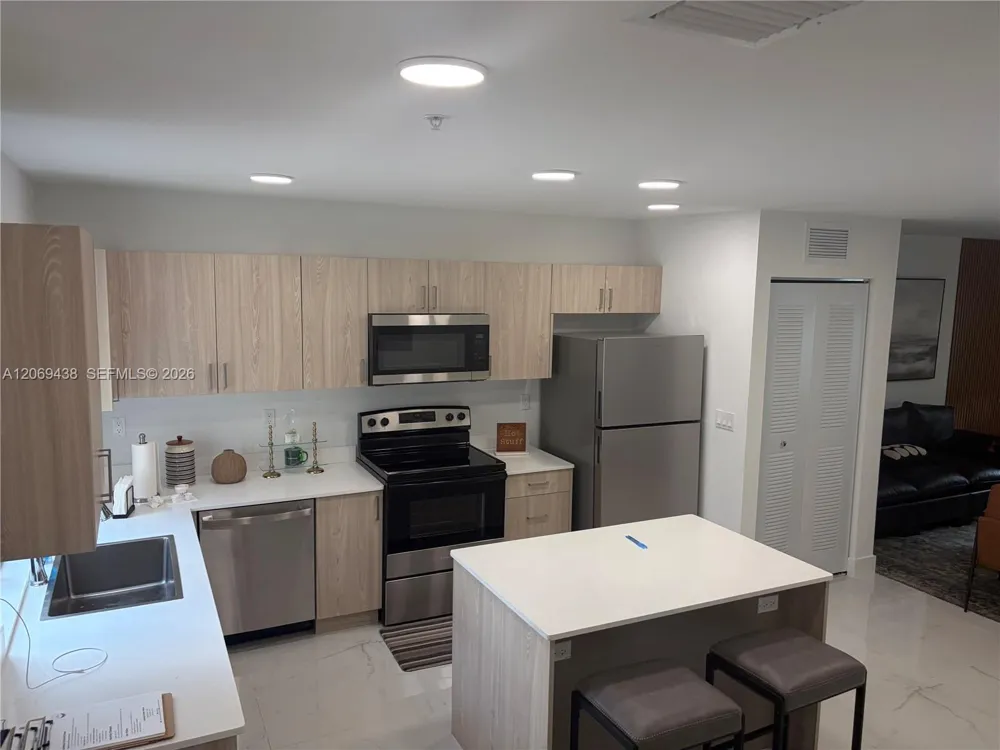 7462 W 4th Ave #108 Hialeah, FL 33014