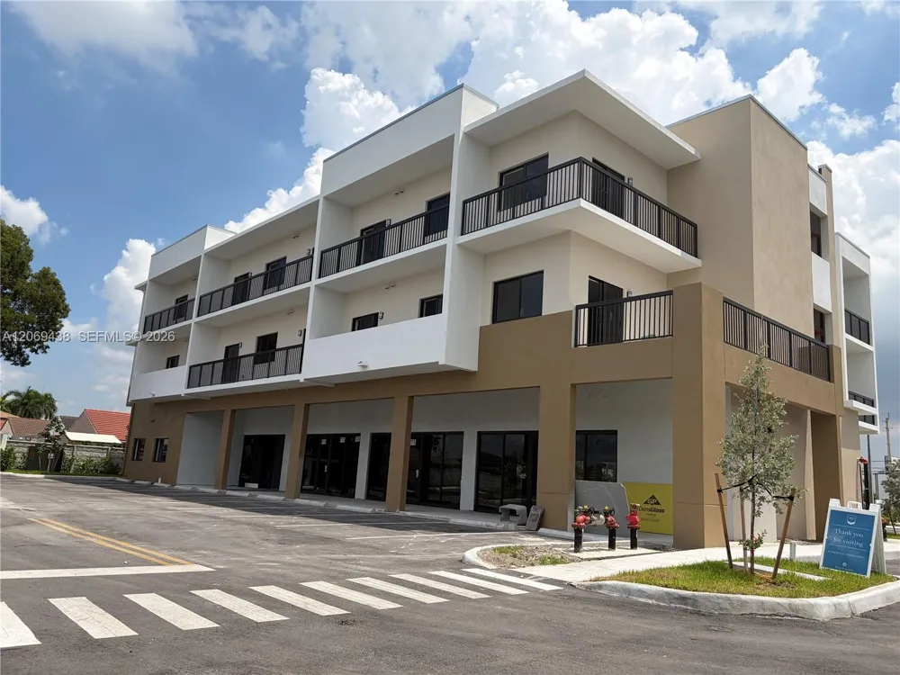 7462 W 4th Ave #108 Hialeah, FL 33014