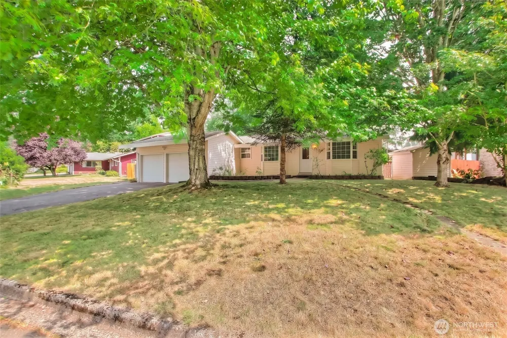 21815 6th Avenue W Bothell, WA 98021