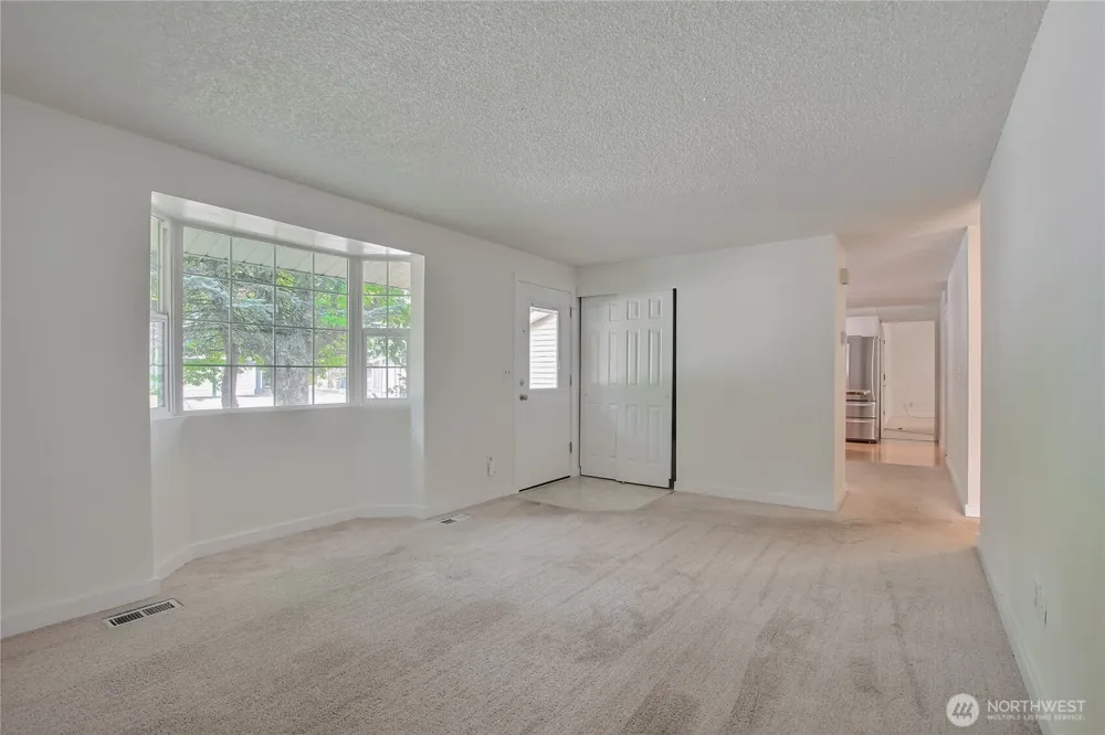 21815 6th Avenue W Bothell, WA 98021
