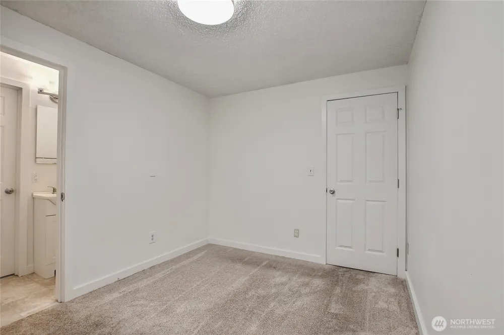 21815 6th Avenue W Bothell, WA 98021