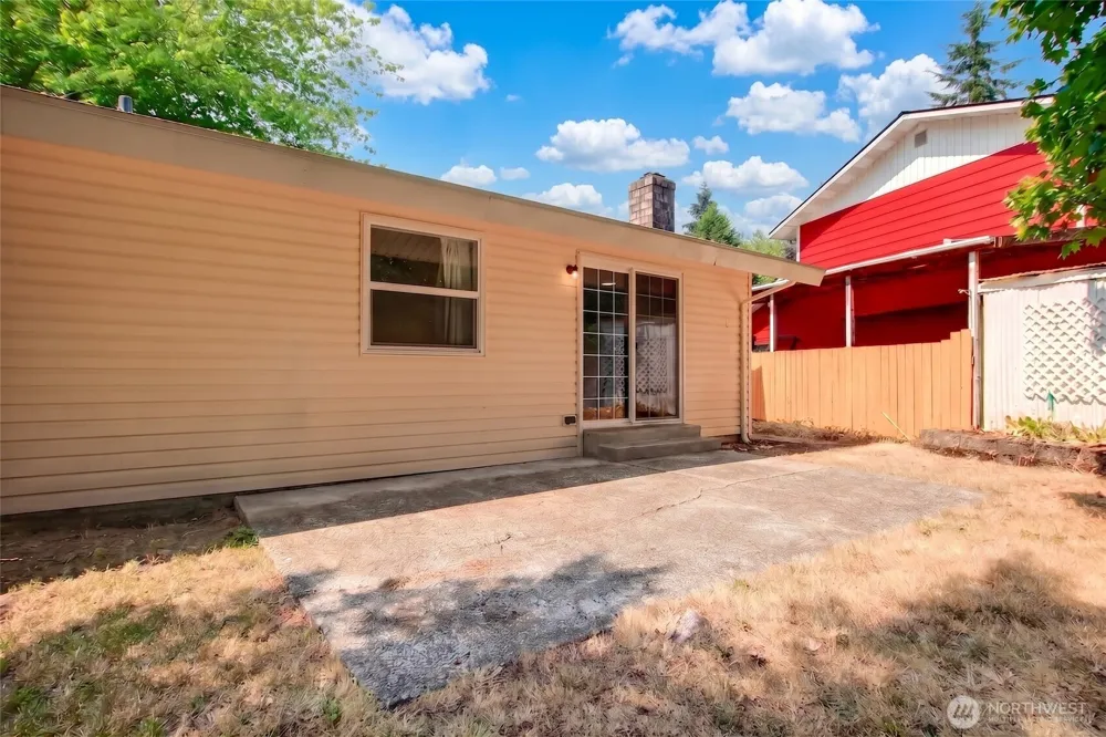21815 6th Avenue W Bothell, WA 98021