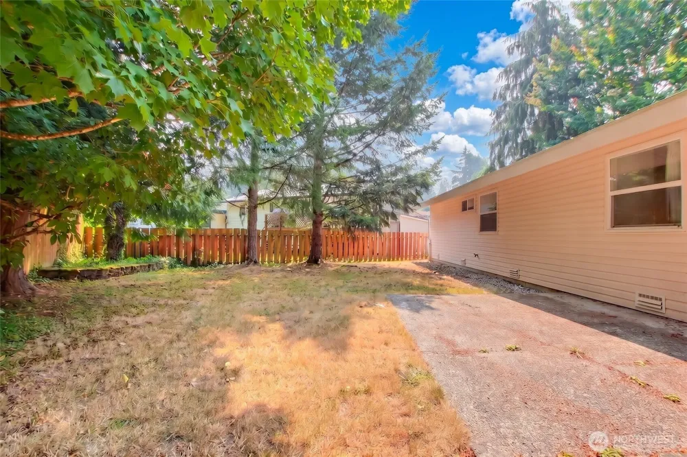 21815 6th Avenue W Bothell, WA 98021