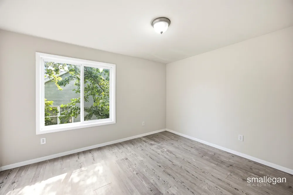 2959 Coppergrove Drive NE Grand Rapids Charter Township, MI 49525