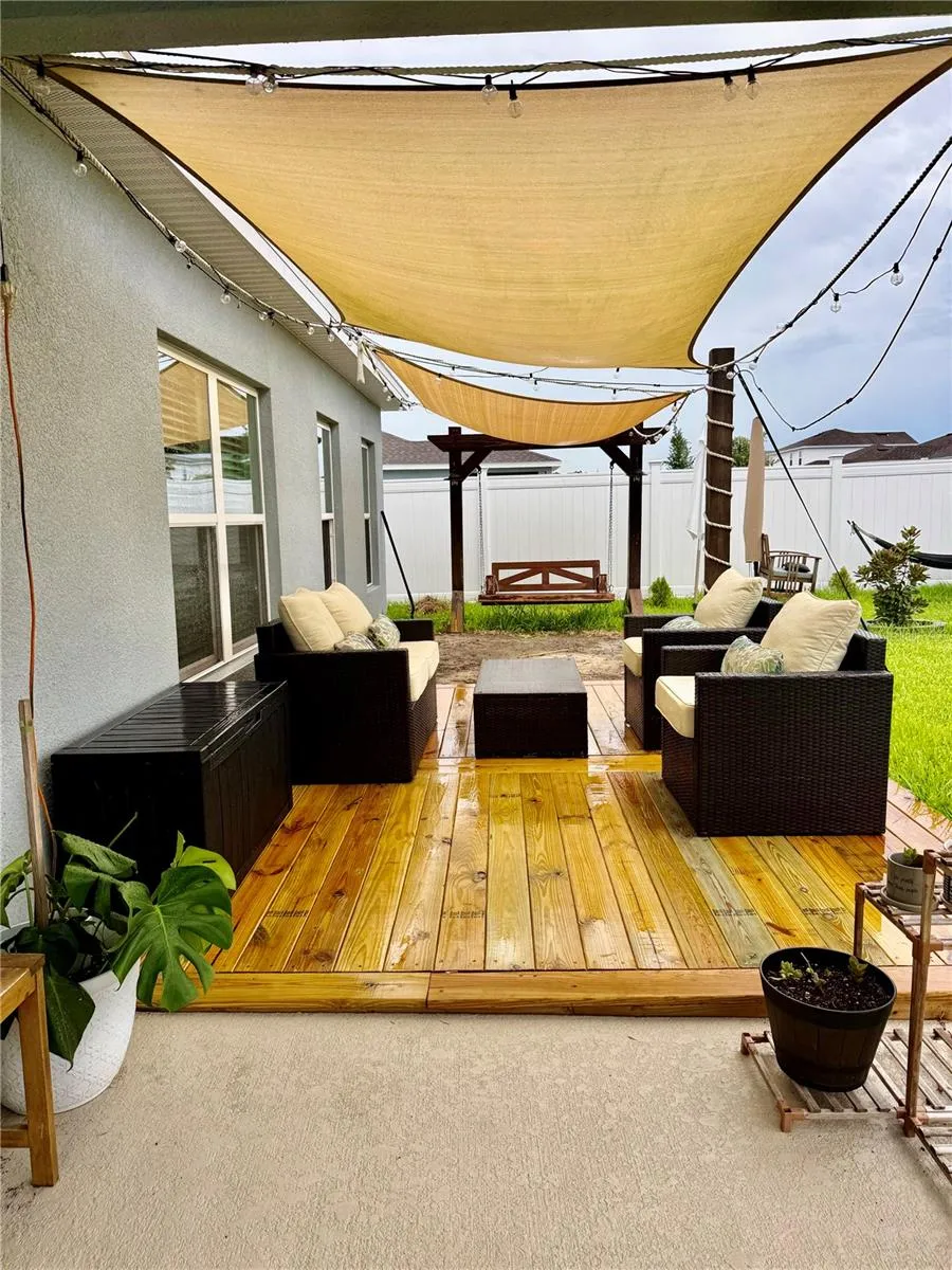 1562 LANDON LANE Haines City, FL 33844