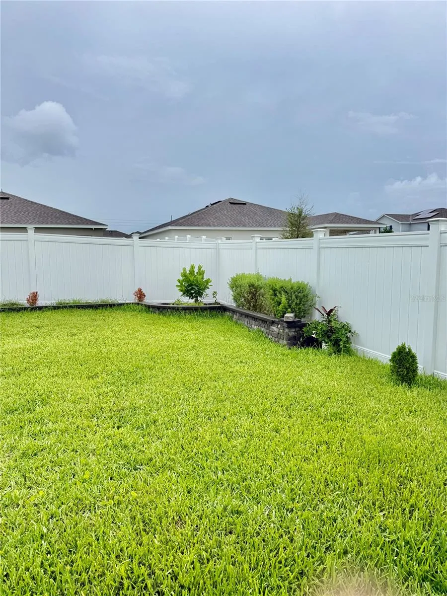 1562 LANDON LANE Haines City, FL 33844