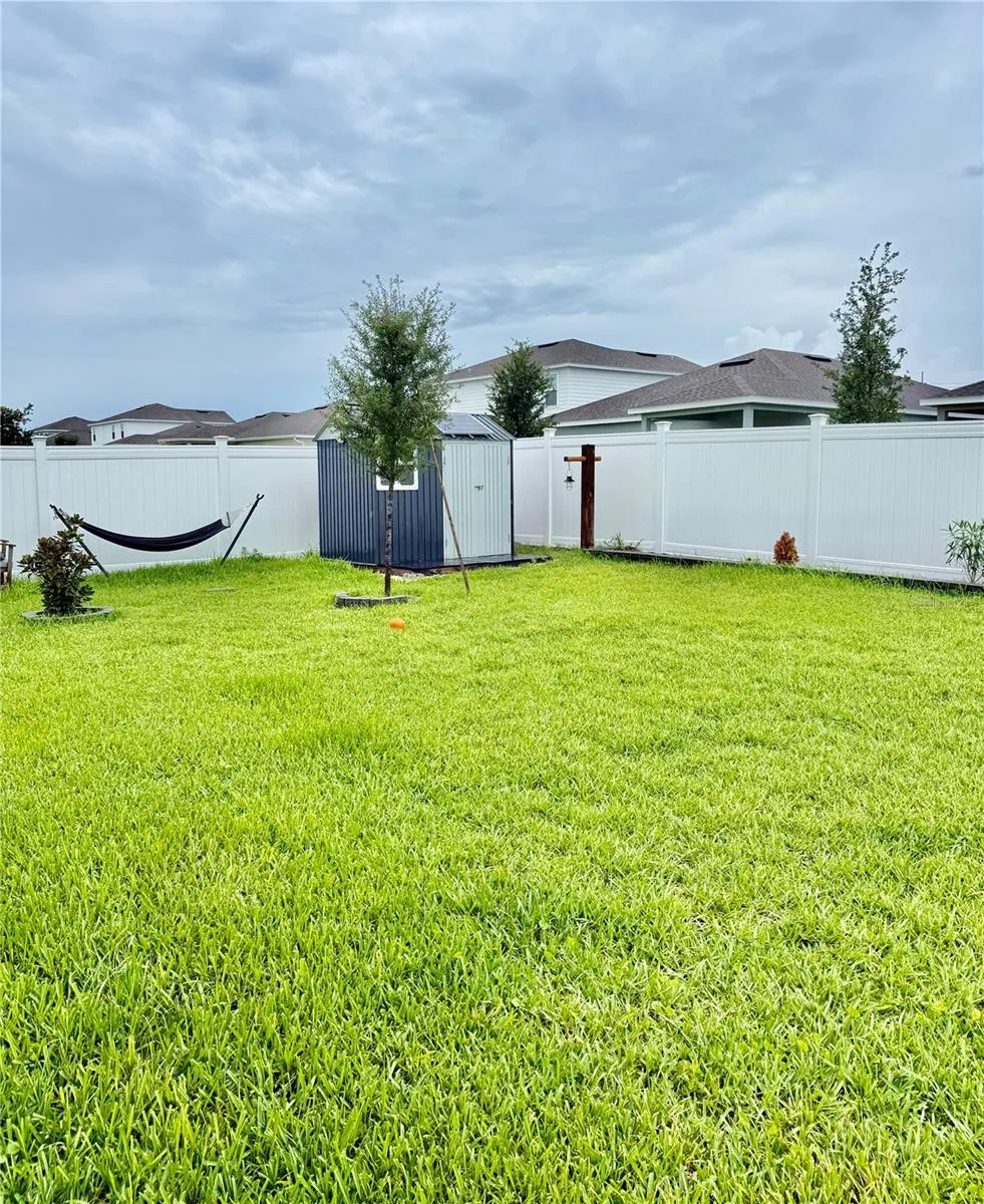 1562 LANDON LANE Haines City, FL 33844