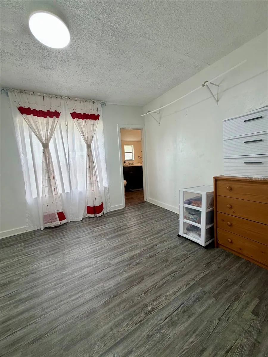 1239 AVENUE K Haines City, FL 33844