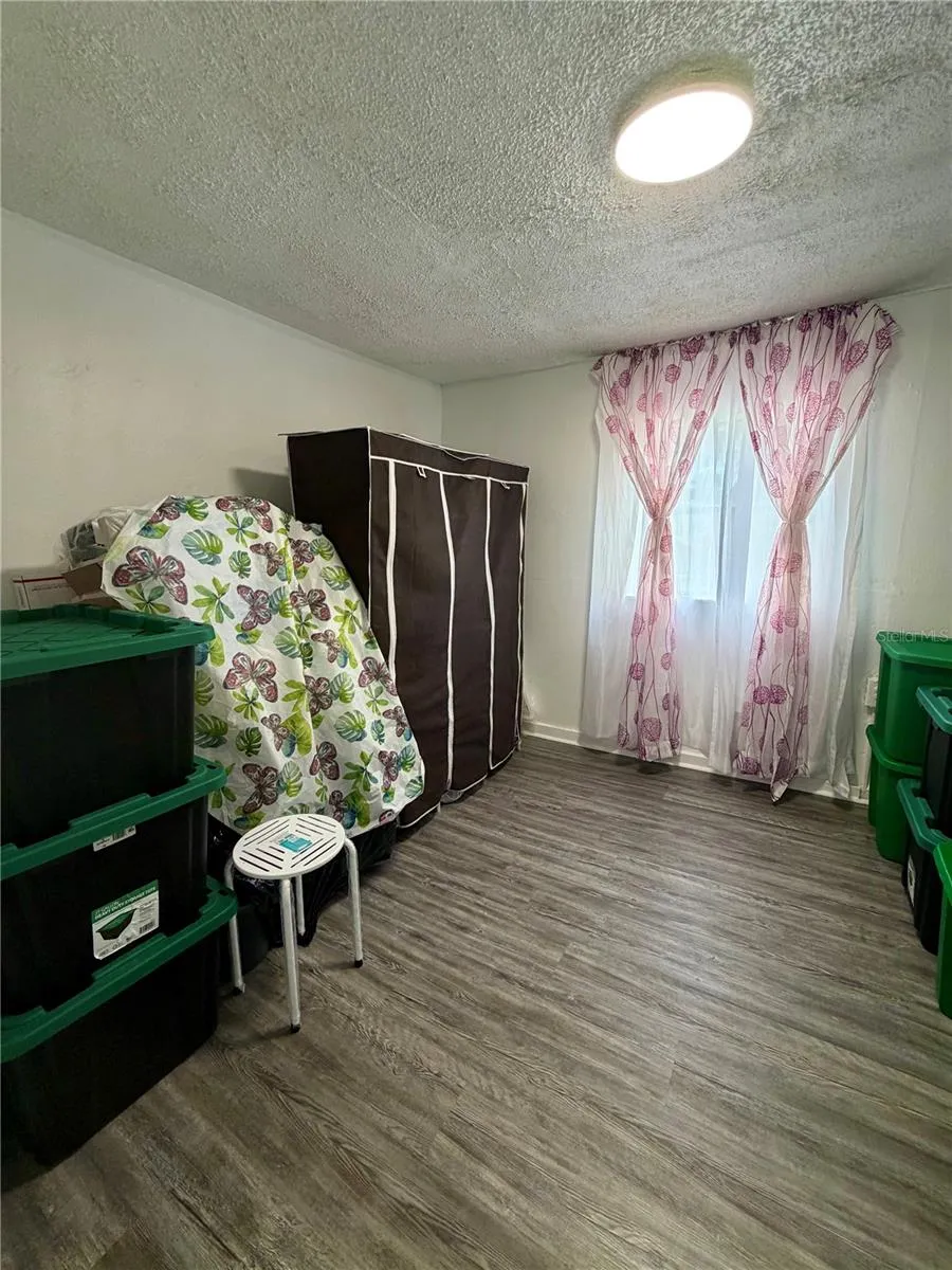 1239 AVENUE K Haines City, FL 33844