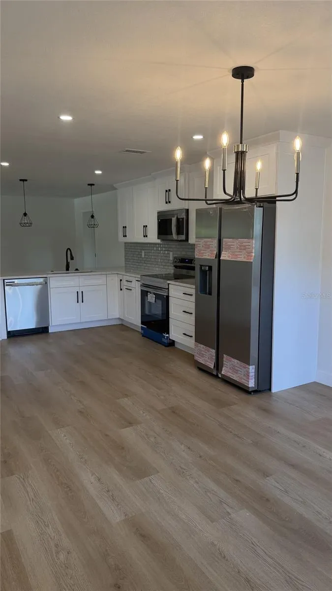1421 HEATHER DRIVE Dunedin, FL 34698