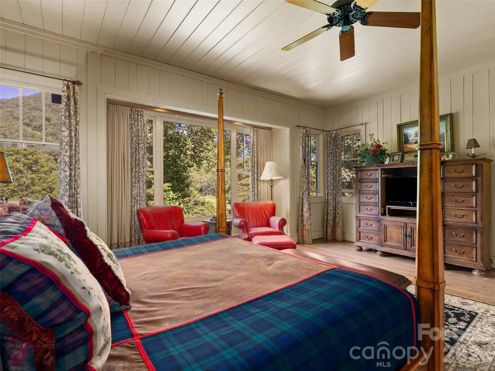 470 & 482 East Fork Road Canton, NC 28716