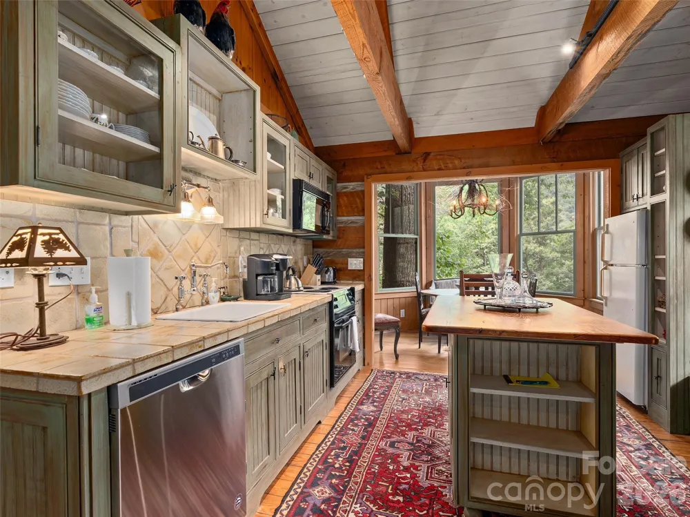 470 & 482 East Fork Road Canton, NC 28716