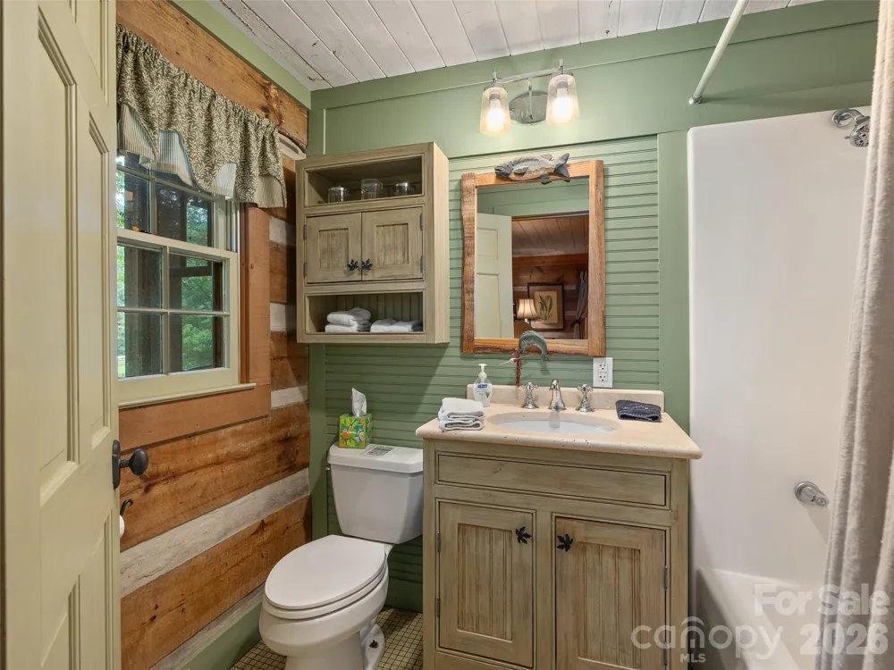 470 & 482 East Fork Road Canton, NC 28716