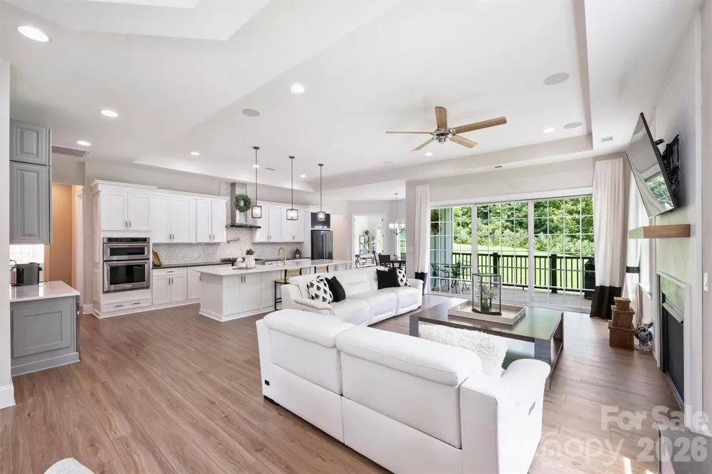 10542 Sweethaven Lane Harrisburg, NC 28075