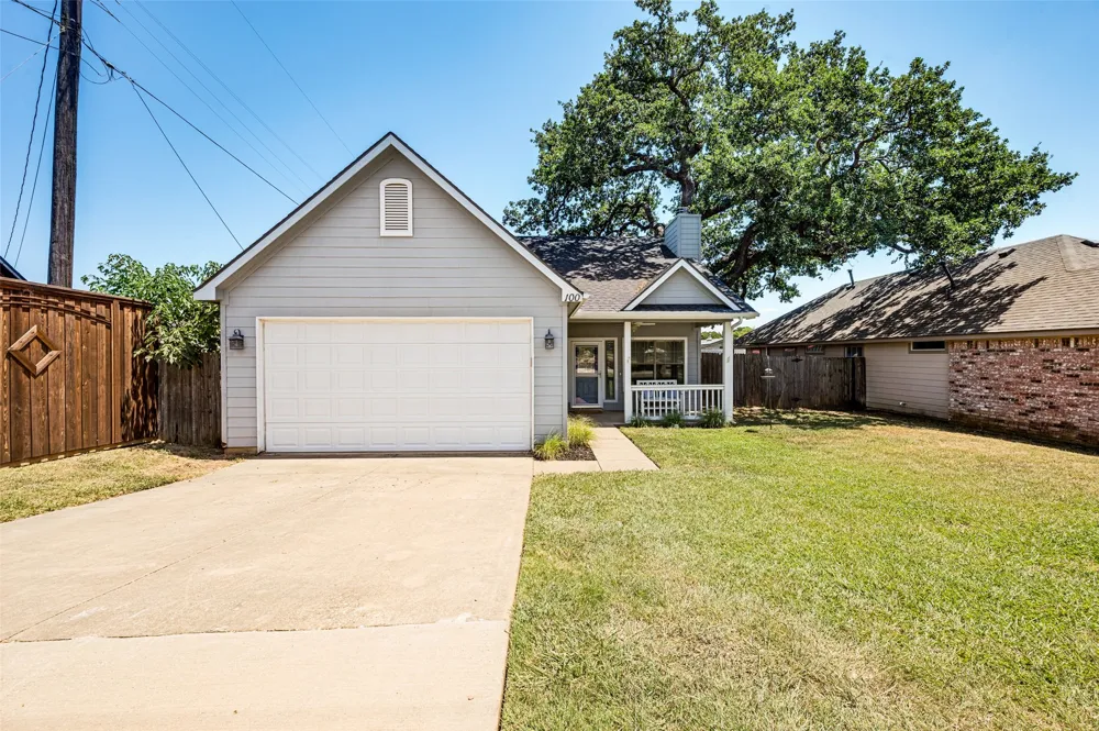 100 S Lakeview Drive Lake Dallas, TX 75065