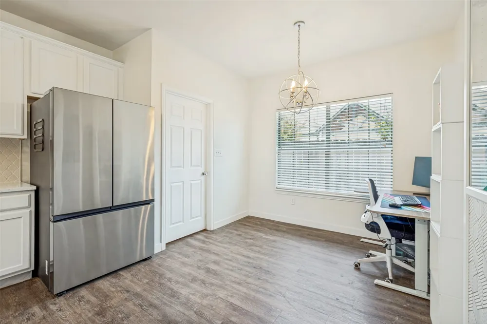 100 S Lakeview Drive Lake Dallas, TX 75065
