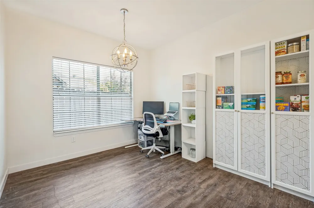 100 S Lakeview Drive Lake Dallas, TX 75065