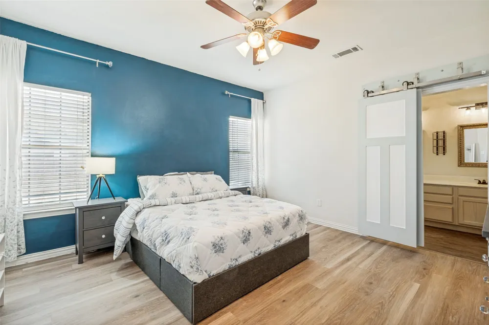 100 S Lakeview Drive Lake Dallas, TX 75065