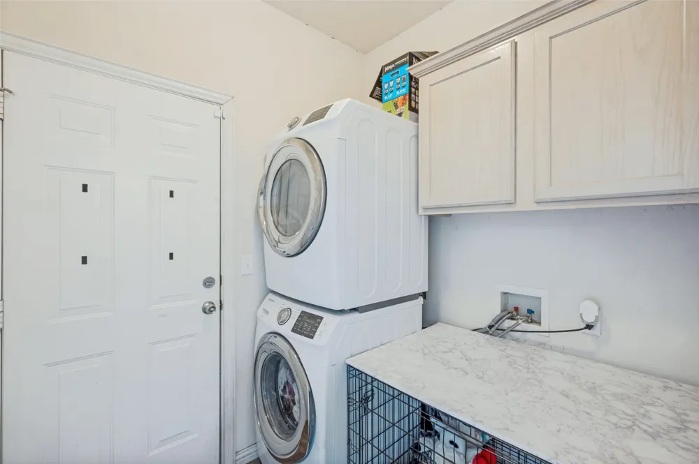 100 S Lakeview Drive Lake Dallas, TX 75065