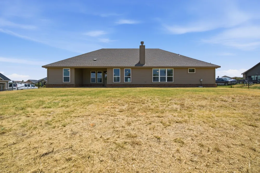 1009 Northern Oaks Court Springtown, TX 76082