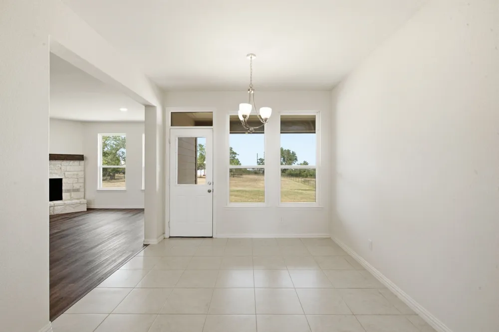 1009 Northern Oaks Court Springtown, TX 76082