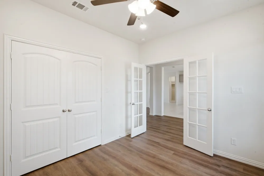 1009 Northern Oaks Court Springtown, TX 76082