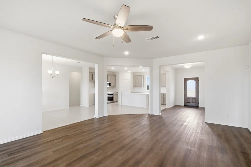 1009 Northern Oaks Court Springtown, TX 76082