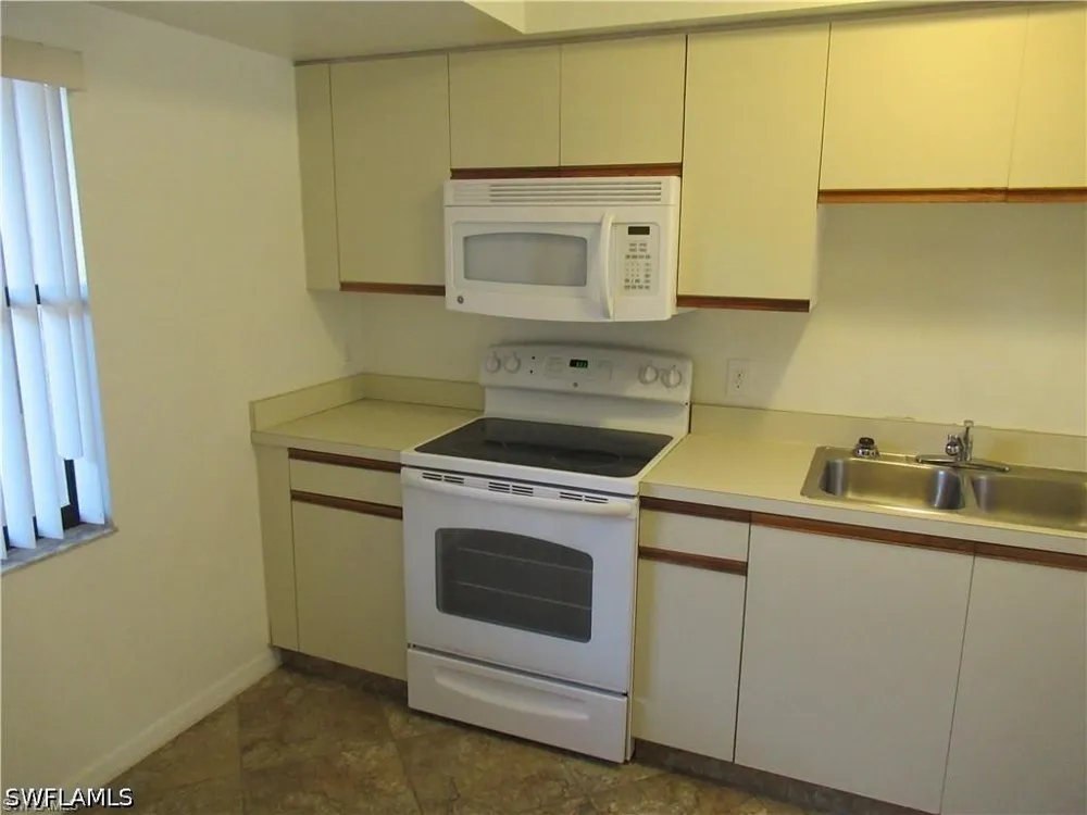 Maddox Lane #102 Bonita Springs, FL 34135