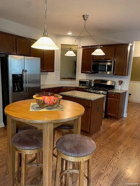 830 Constitution Street Canton Charter Township, MI 48188