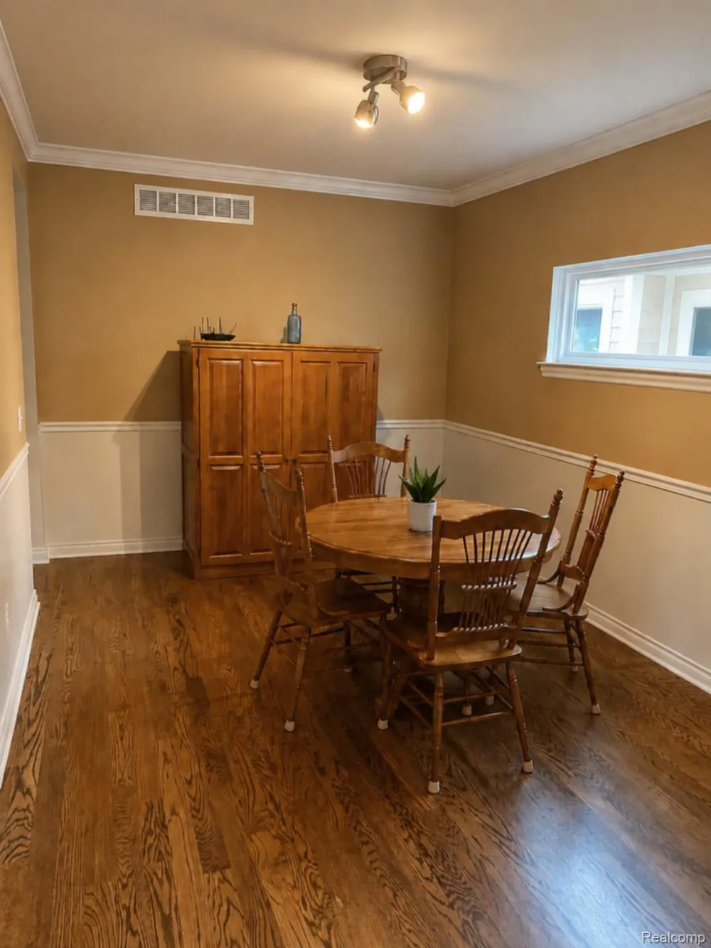 830 Constitution Street Canton Charter Township, MI 48188
