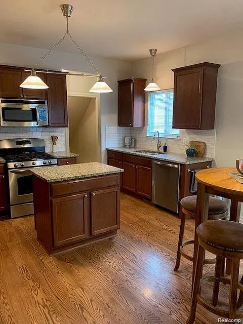 830 Constitution Street Canton Charter Township, MI 48188