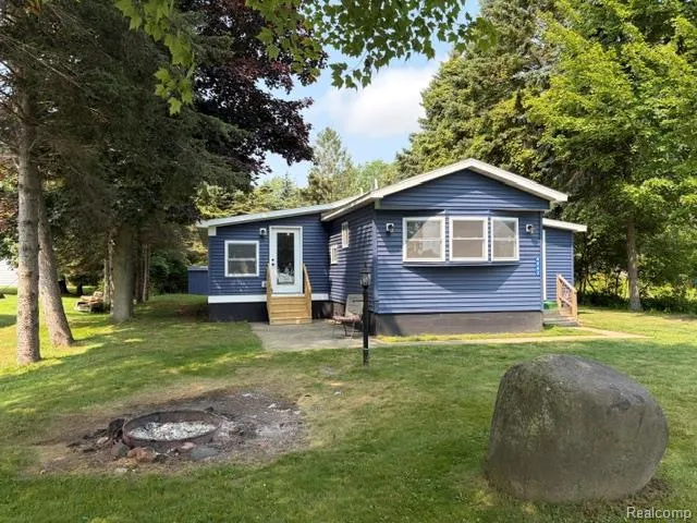 4043 Beacon Hill Drive Port Hope Village, MI 48468