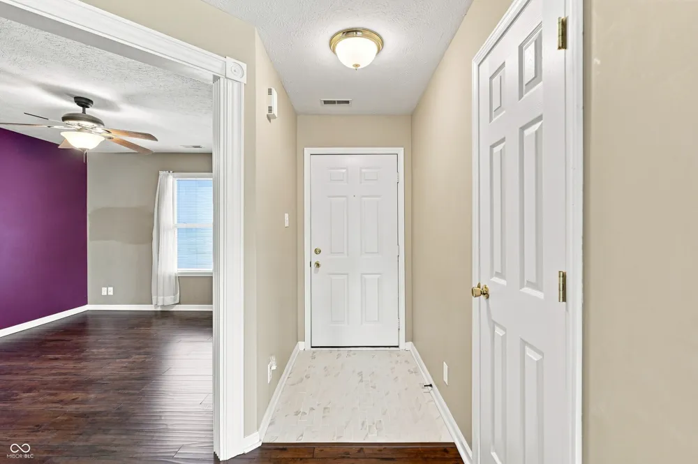 1707 Brookview Drive Brownsburg, IN 46112