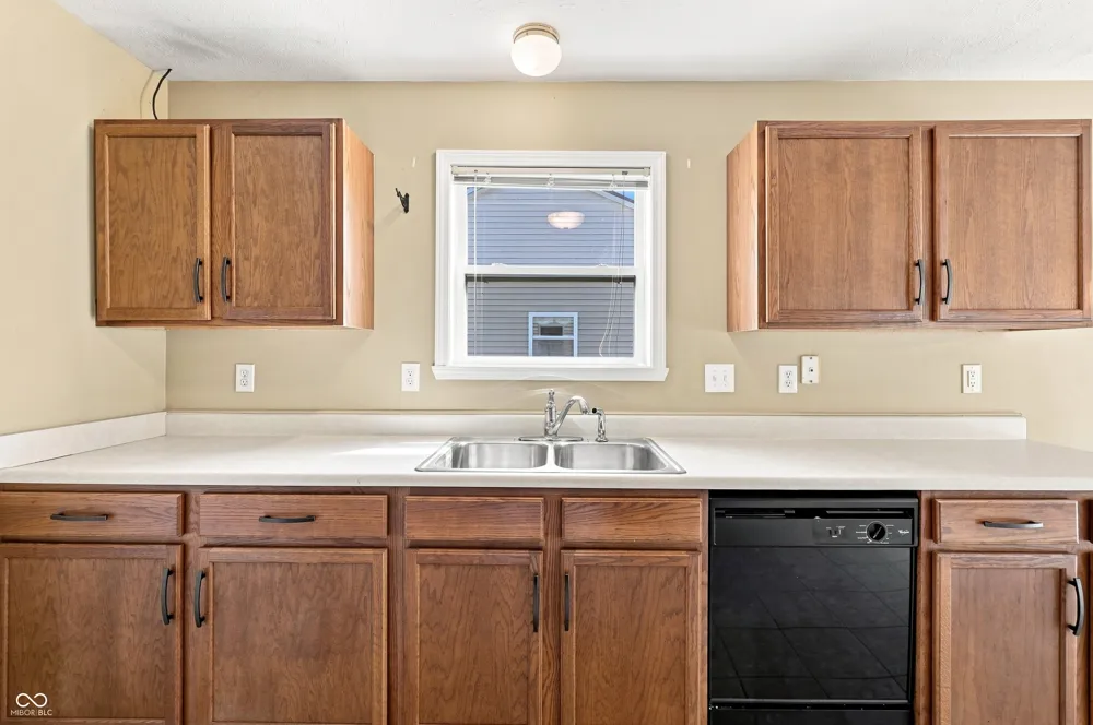 1707 Brookview Drive Brownsburg, IN 46112
