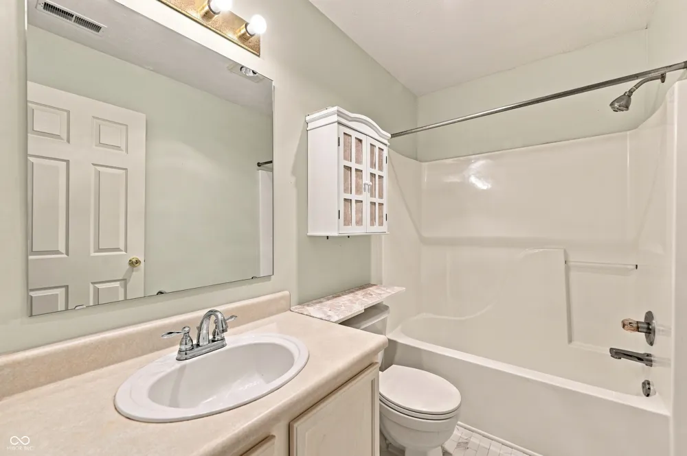 1707 Brookview Drive Brownsburg, IN 46112