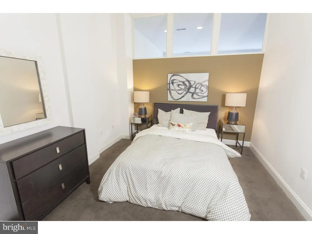 811 FILBERT STREET #309 Philadelphia, PA 19107