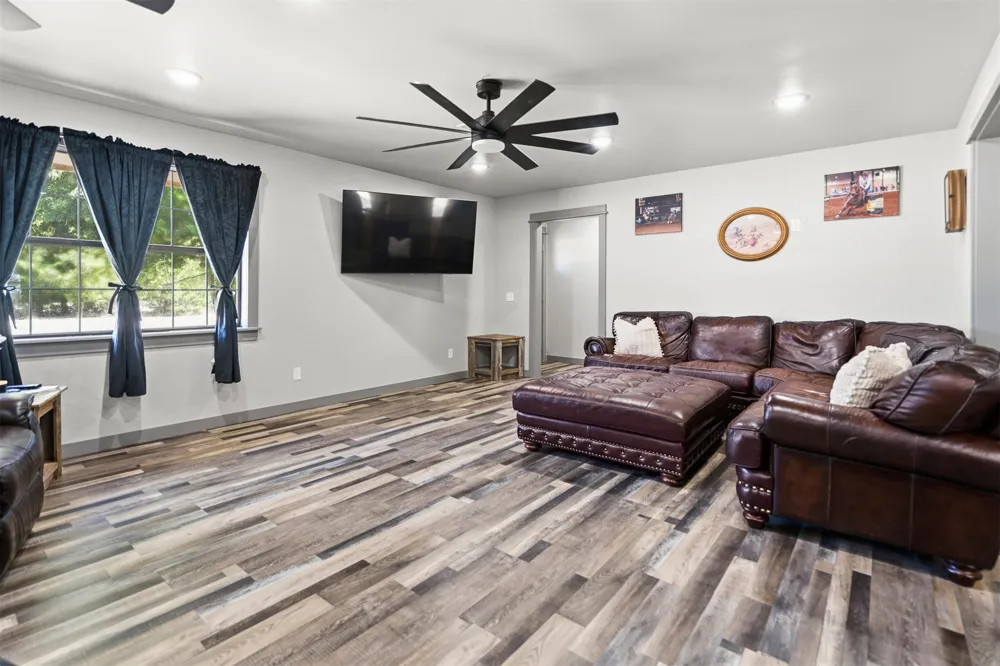 293245 E 1760 ROAD Duncan, OK 73533