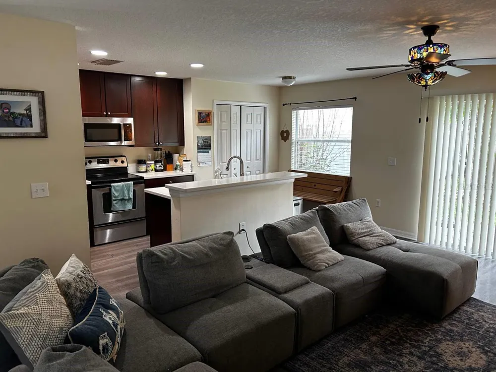 5085 KINGSCREST LANE Oviedo, FL 32765