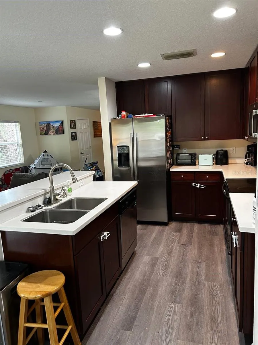 5085 KINGSCREST LANE Oviedo, FL 32765