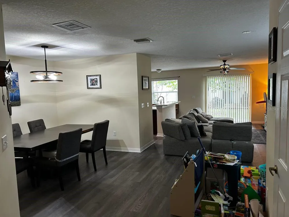 5085 KINGSCREST LANE Oviedo, FL 32765