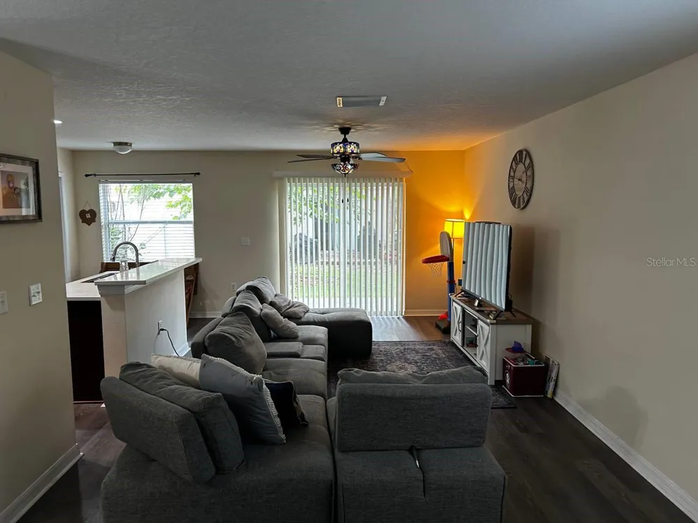 5085 KINGSCREST LANE Oviedo, FL 32765