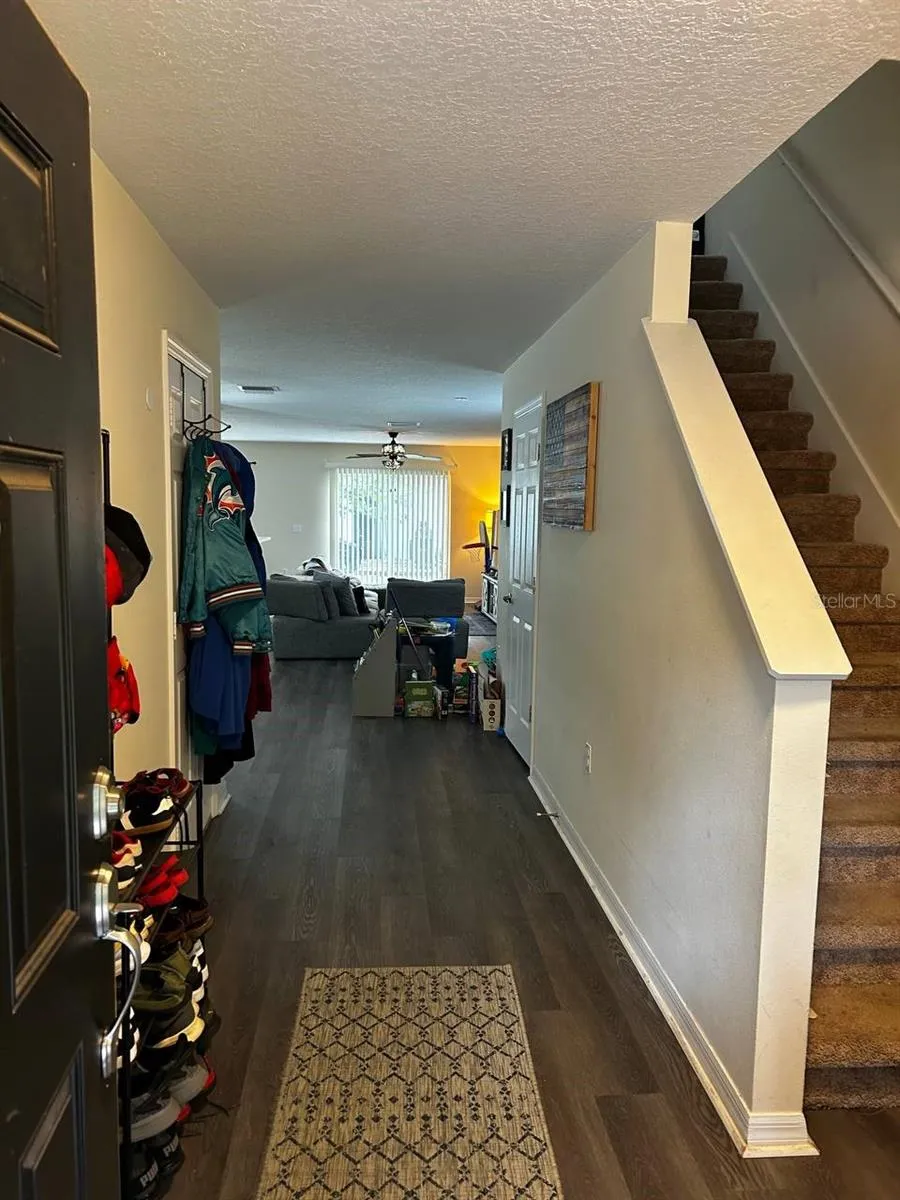5085 KINGSCREST LANE Oviedo, FL 32765