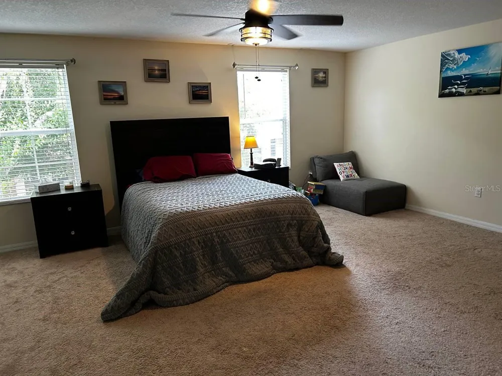 5085 KINGSCREST LANE Oviedo, FL 32765
