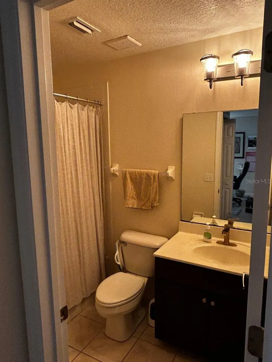 5085 KINGSCREST LANE Oviedo, FL 32765